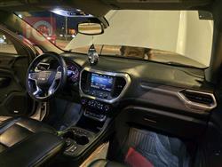 GMC Acadia